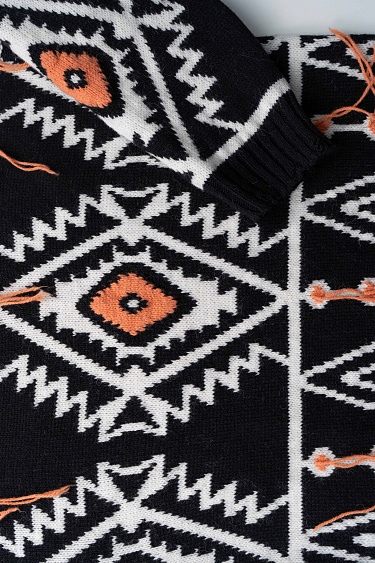 Трикотажный джемпер с геометрическим орнаментом