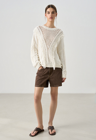 Джемпер изо льна с бахромой и косами