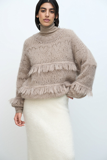 Ажурный джемпер с бахромой из кид мохера