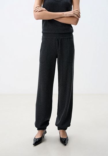 Трикотажные брюки-бананы из кашемира и шерсти 