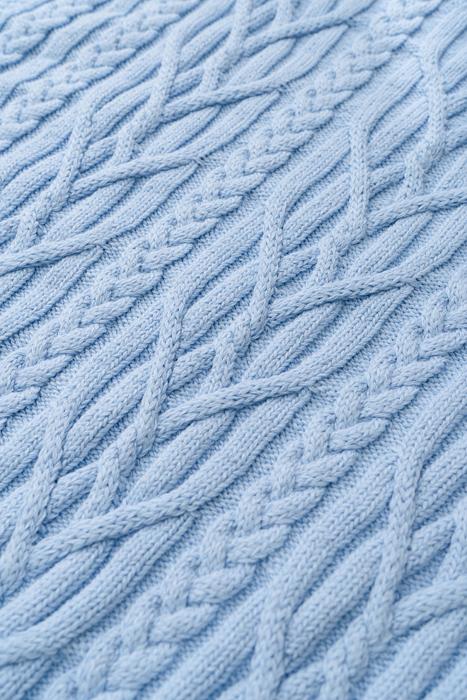 Трикотажный джемпер с косами