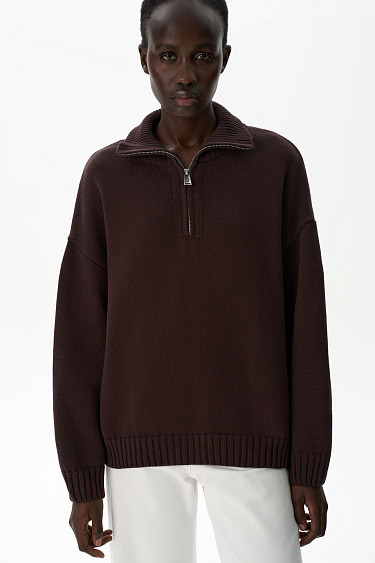 Джемпер с воротником-стойкой
