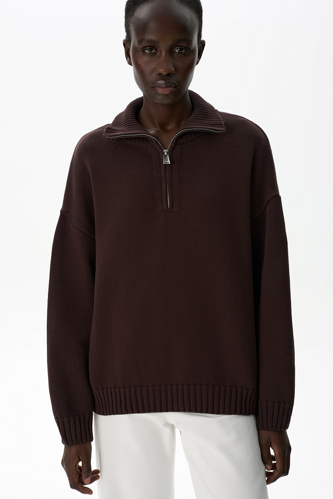 Джемпер с воротником-стойкой
