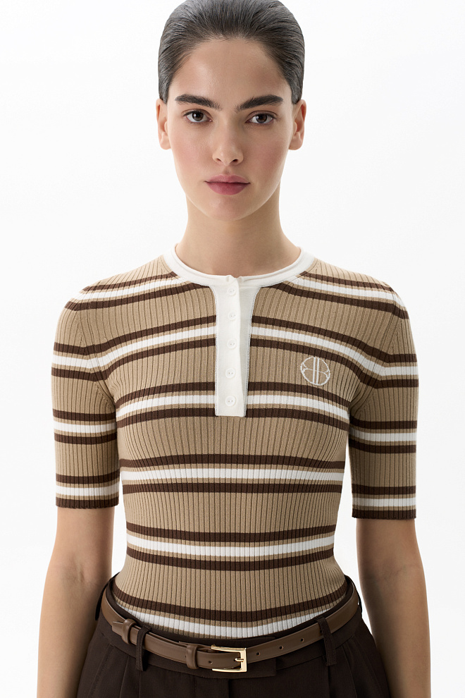 Футболка с коротким рукавом