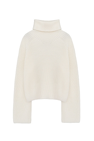 белый Трикотажный укороченный джемпер из шерсти альпака в рубчик. Модель свободного силуэта с высоким воротом