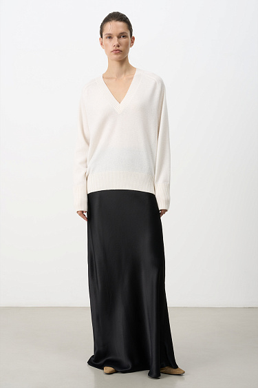 Джемпер с V-образным вырезом из 100% кашемира