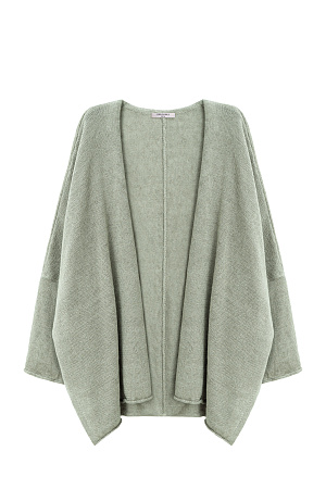 зеленый Трикотажный кардиган из 100% льна. Модель свободного кроя, с длинными широкими рукавами и спущенной линией плеч.