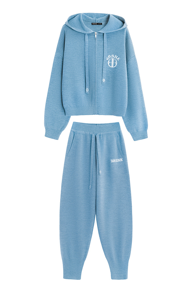 Спортивный костюм из шерсти 