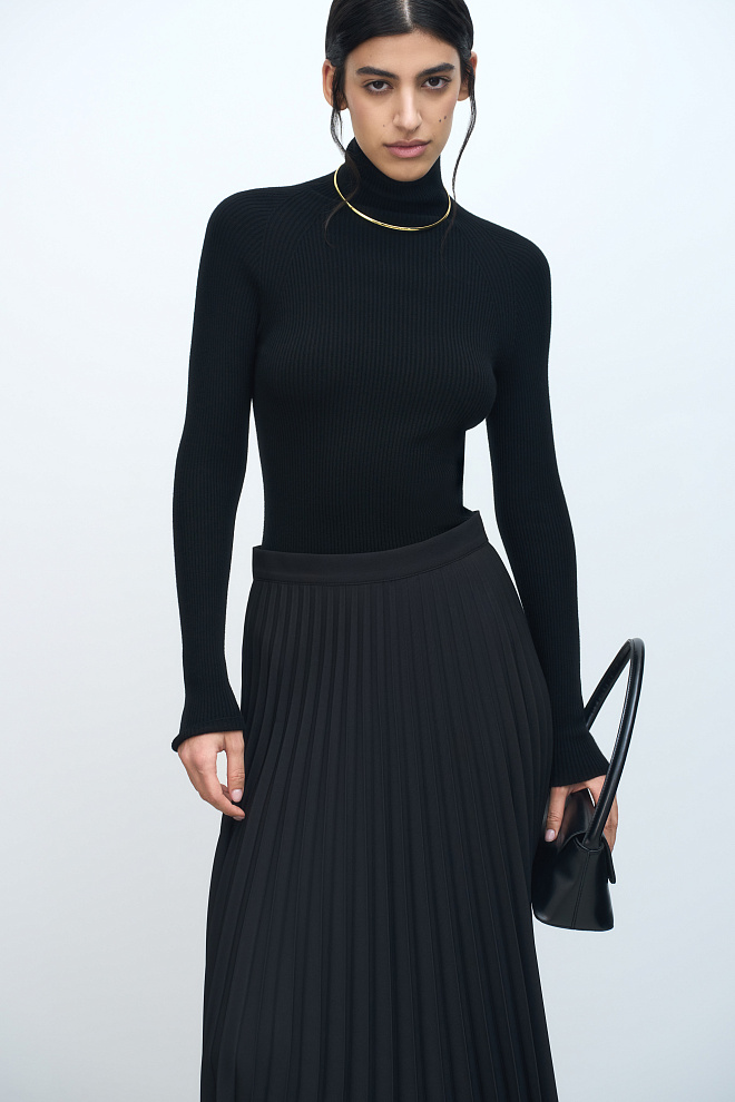 Асимметричная юбка плиссе