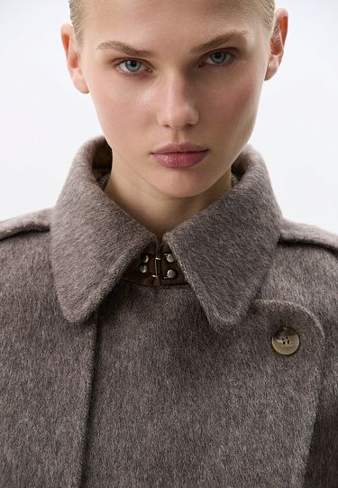 Двубортное шерстяное пальто 