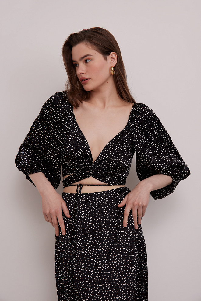 Атласный топ из 100% вискозы