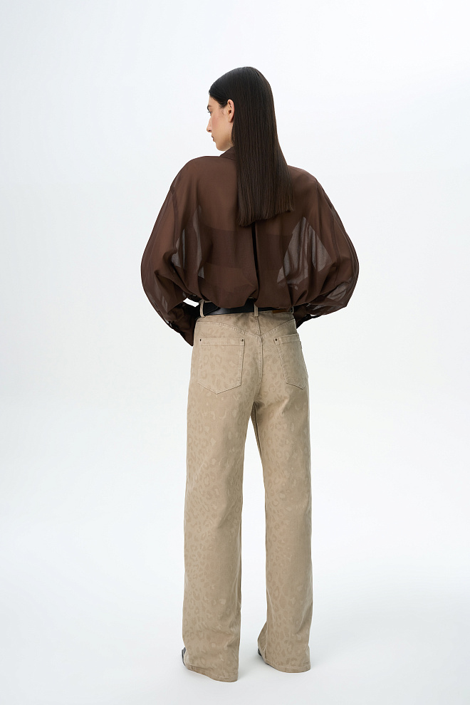 Прямые джинсы с анималистичным принтом