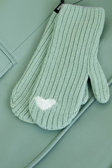 Варежки с сердечком