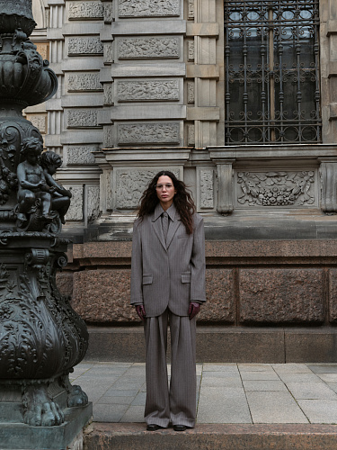 Жакет с застежкой на скрытые пуговицы