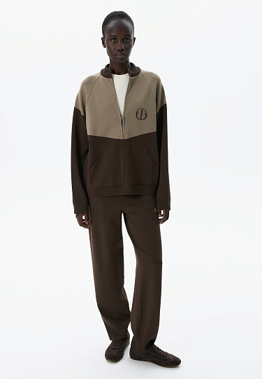 Спортивный бомбер из вискозы