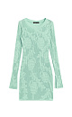 Трикотажное платье длины мини из органического хлопка. Модель приталенного силуэта, с длинными расклешенными рукавами разрезами на манжетах и круглым вырезом горловины. Изделие декорировано объемным растительным орнаментом. <br />
Органический хлопок - более экологичная и безопасная альтернатива обычному хлопку, выращенная без использования химикатов. 