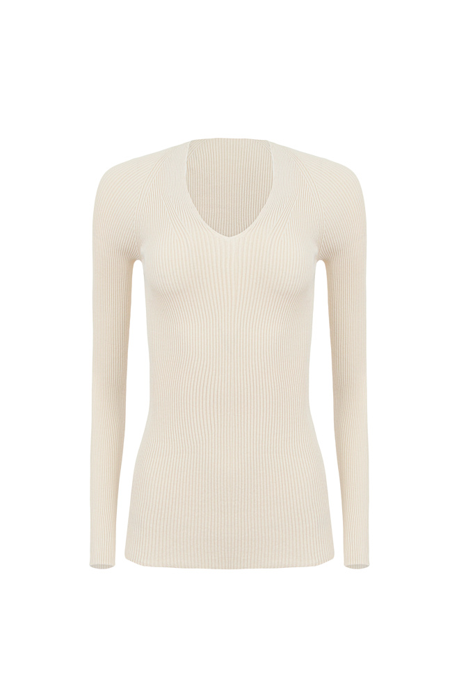 Джемпер с V-образным вырезом