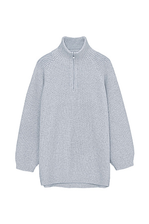 серый Удлиненный джемпер из мягкой шерсти мериноса экстрафайн. Модель свободного силуэта с высоким воротом и застежкой на молнию.