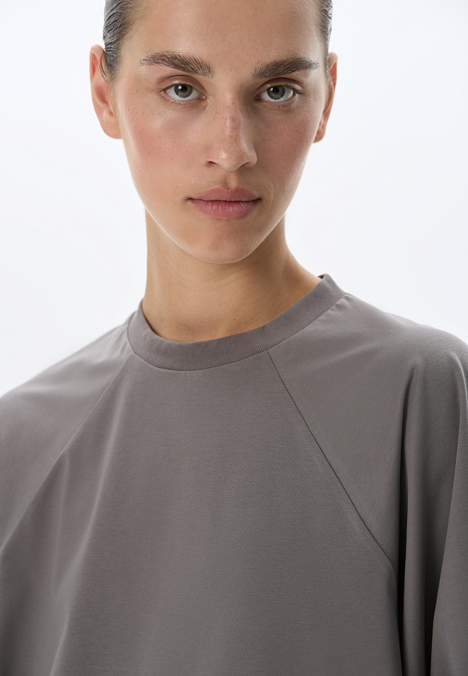 Футболка с рукавом реглан