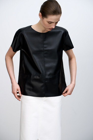 Футболка из экокожи