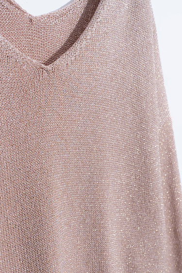 Джемпер из вискозы с люрексом и V-образным вырезом