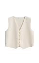 Трикотажный жилет из вискозы. Модель прямого кроя с V-образным вырезом и застежкой на пуговицы. 