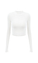 Трикотажный кроп-топ из вискозы с длинным рукавом, круглым вырезом горловины и фигурным низом. Края изделия выполнены в рубчик.