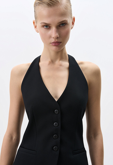 Жилет с открытой спинкой