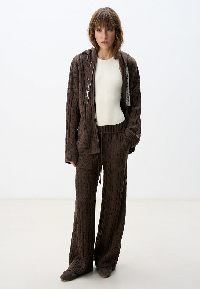 Худи с косами и жаккардом