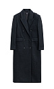Двубортное пальто свободного силуэта с английским воротником, боковыми карманами, брендированным ярлыком сзади и застежкой на пуговицы. В комплекте тонкий пояс из экокожи. На подкладке. 