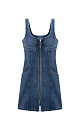 Джинсовое платье длины мини из хлопка. Модель приталенного силуэта на широких бретельках, с двумя боковыми карманами, карманами сзади и застежкой на молнию. Платье имеет отрезной лиф с декоративными швами.