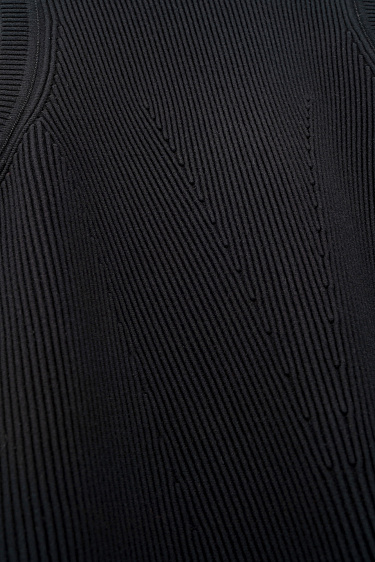 Облегающий топ в мелкий рубчик