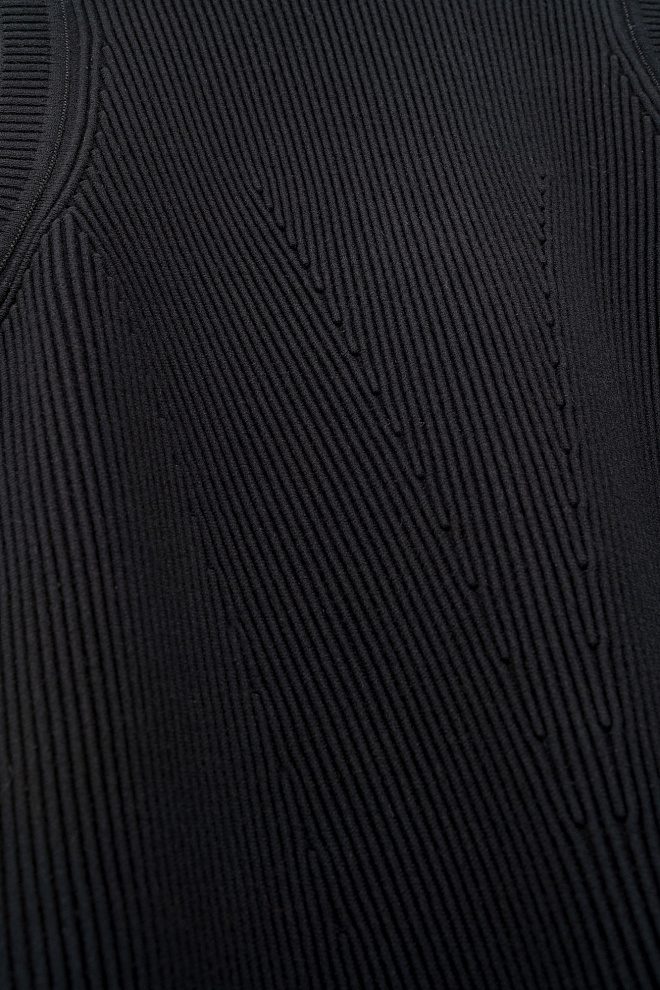 Облегающий топ в мелкий рубчик