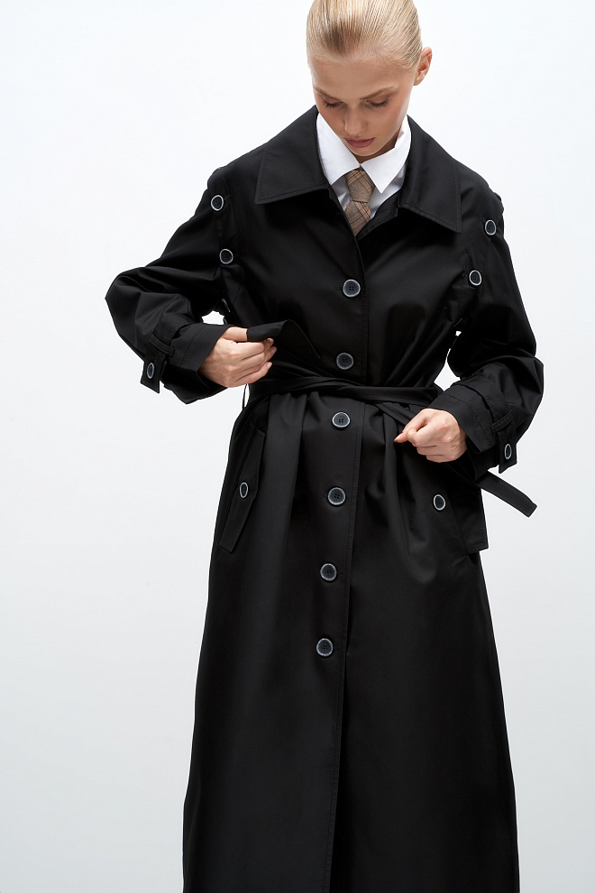 Длинный плащ с отложным воротником-стойкой