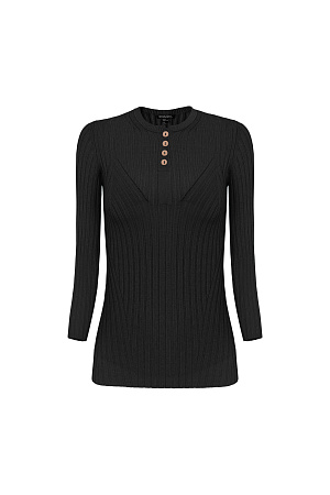 черный Топ из мягкой вискозы в рубчик. Модель приталенного силуэта с круглой горловиной и пуговицами. 
