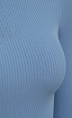 Трикотажный топ из тонкого трикотажа на основе вискозы. Модель с длинным рукавом и круглым вырезом горловины. Изделие декорировано вывязанным узором на груди и глубоким вырезом со шнуровкой на спине.