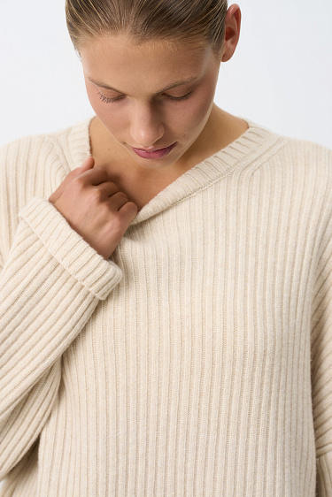 Джемпер из кашемира и шерсти в широкий рубчик