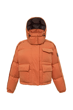 оранжевый Укороченный over-size пуховик на молнии и липучках с высоким воротом. Наполнитель: пух-перо. Объемный капюшон и низ изделия с внутренней стороны регулируется кулиской со шнурком. На капюшоне дополнительная застежка в виде липучки. Один нагрудный карман и два боковых кармана с клапанами. Высокий показатель водонепроницаемости, выдержит слабый дождь и мокрый снег.