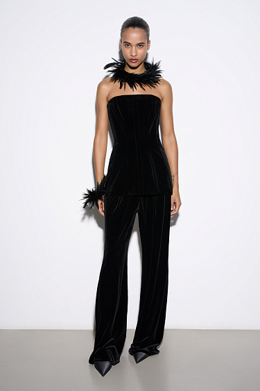 Колье из перьев