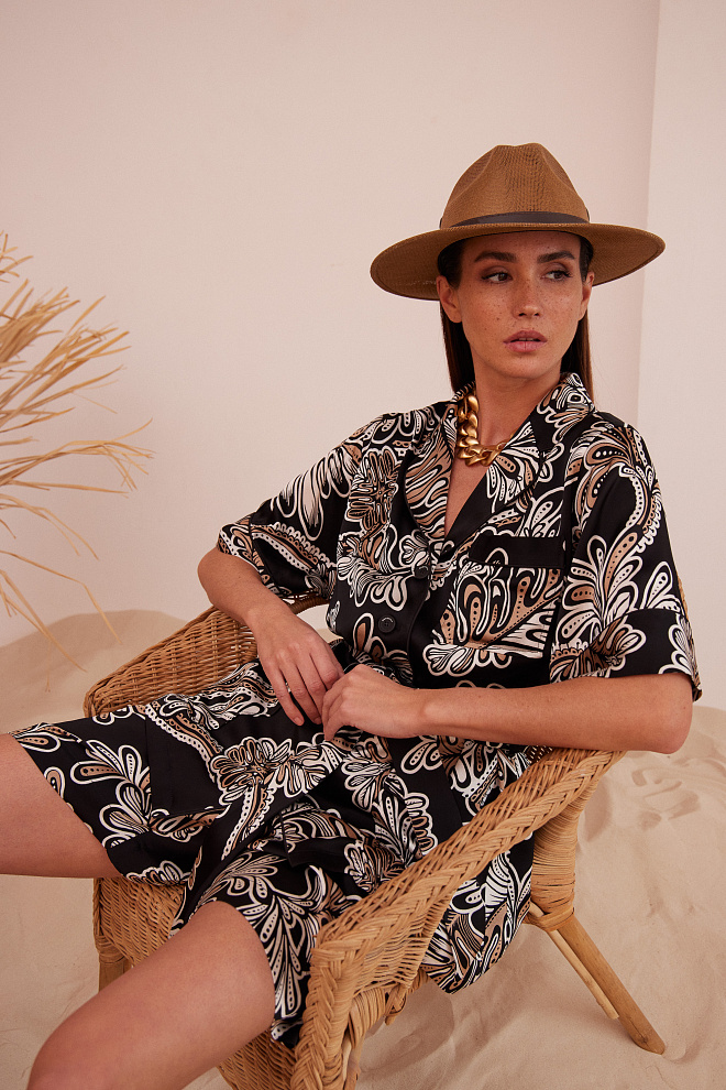 Атласный костюм из 100% вискозы