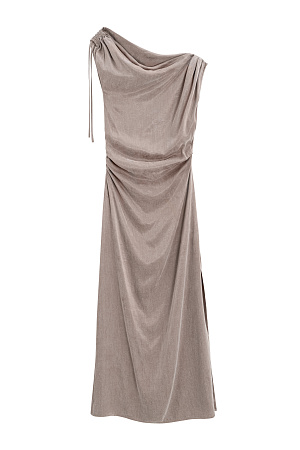 коричневый Платье из купры длины макси. Модель приталенного силуэта, без рукавов, с асимметричным вырезом горловины, драпировкой на плече и талиии. Высокий разрез сбоку.