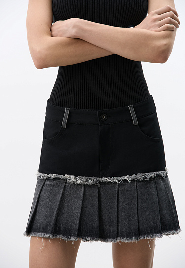 Юбка мини со вставкой из джинсы