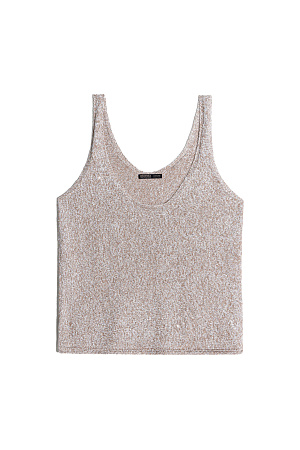 бежевый Трикотажный топ из хлопка с пайетками. Модель прямого кроя, на бретельках, с глубоким вырезом горловины.