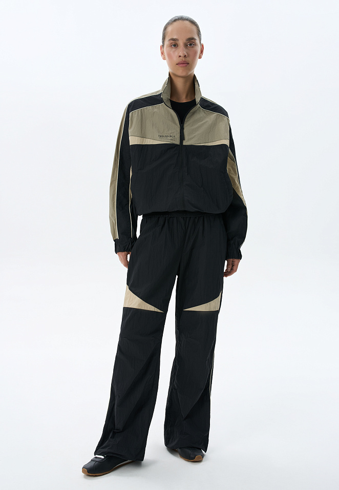 Олимпийка-колорблок из нейлона