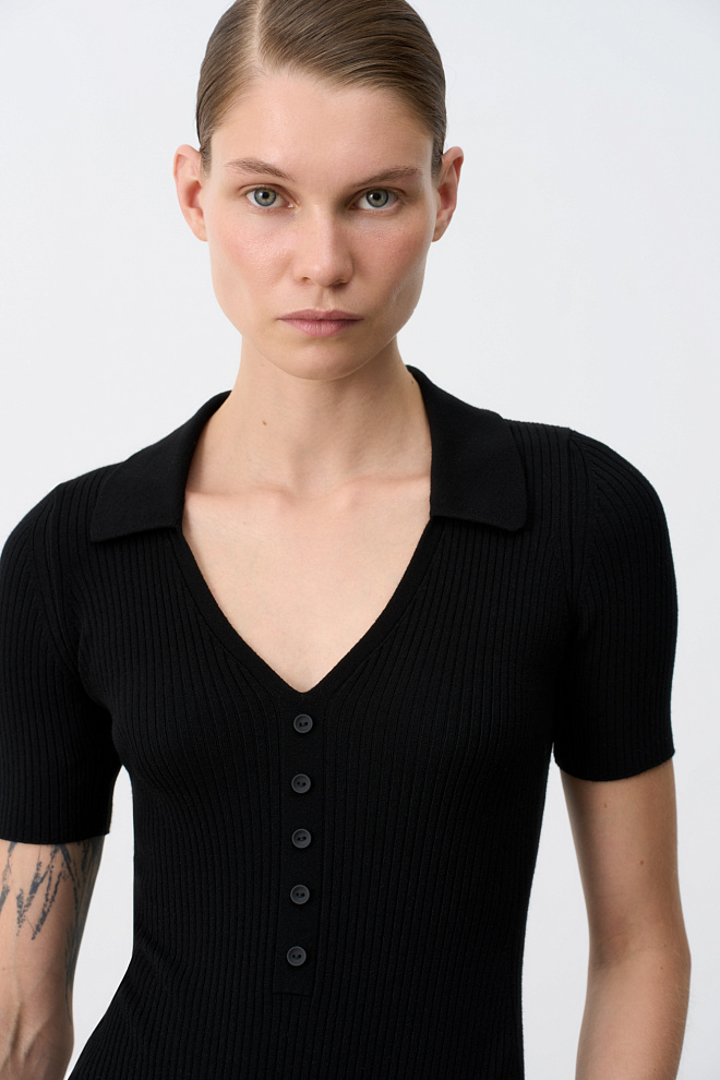 Боди с коротким рукавом и отложным воротником