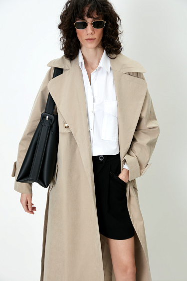 Свободный плащ с поясом на запах