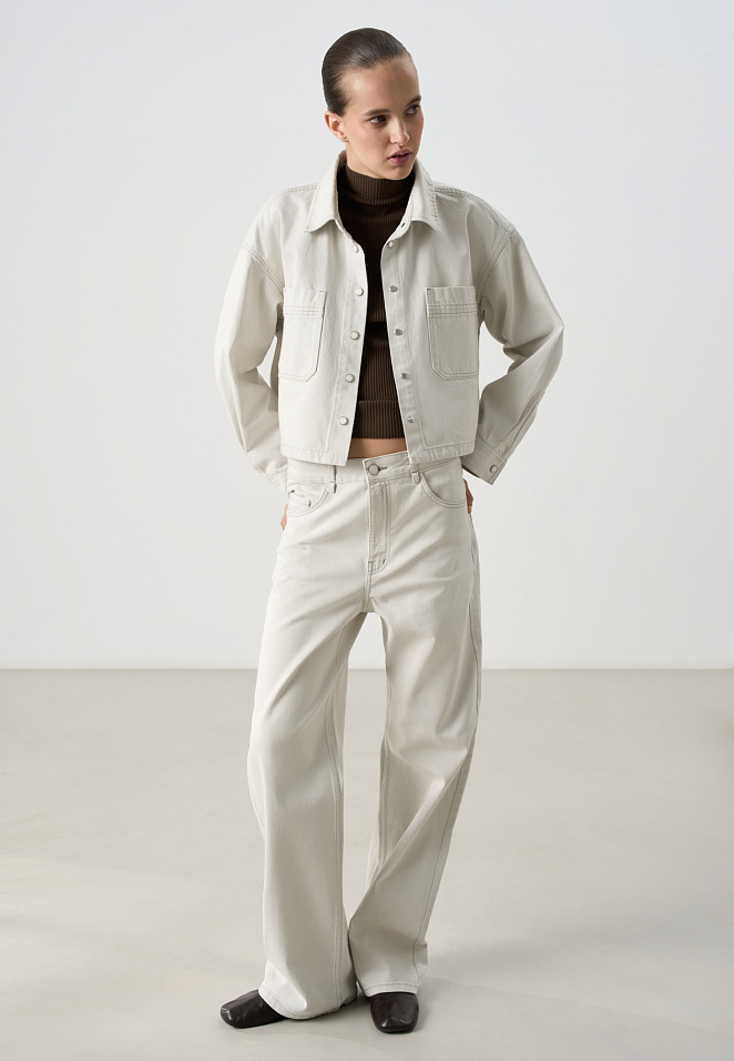 Джинсы с узким поясом