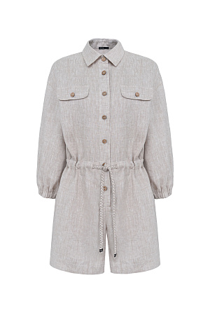серый Комбинезон из 100% льна. Модель с рубашечным верхом, отложным воротником, накладными карманами на груди, длинными рукавами и застежкой на пуговицы. Регулируемая кулиска на поясе. 