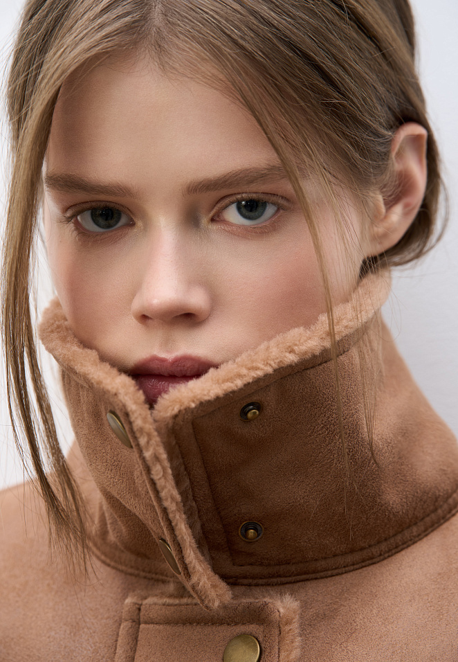 Шерстяной бомбер с воротником-стойкой