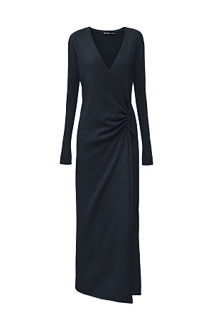 графит Трикотажное платье на запах из шерсти и кашемира. Модель приталенного силуэта с V-образным вырезом, длинными рукавами и кулиской на талии. Подол платья и манжеты рукавов декорированы валиками.